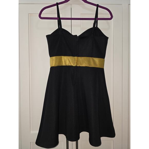 Batman Fit & Flare Dress - Size Medium - Picture 5 of 10